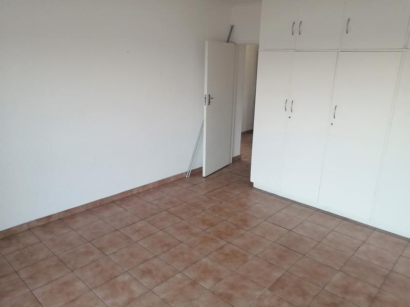 To Let 2 Bedroom Property for Rent in Kenilworth Western Cape